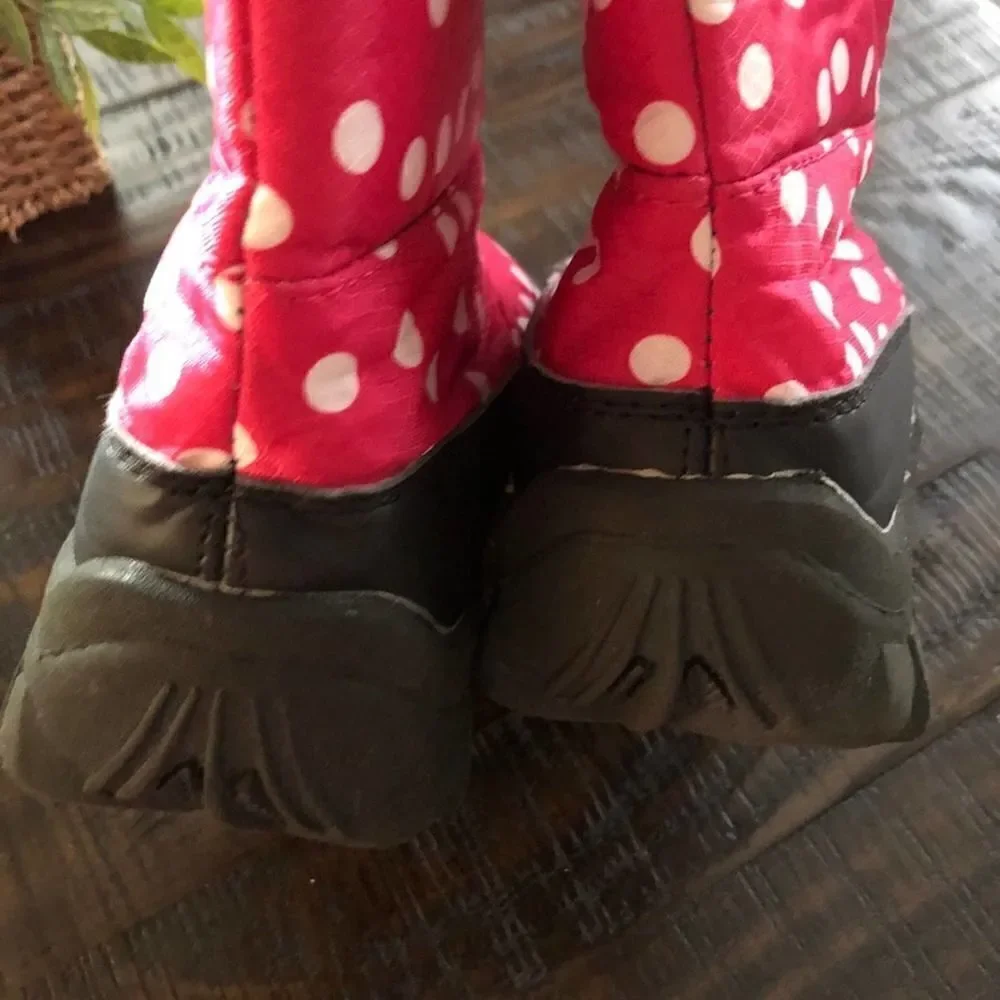 Itasca Pink Polka Dot Scamp Girl’s Snow Boots